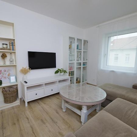 Central Apartment - Folk District Bratislava Dış mekan fotoğraf